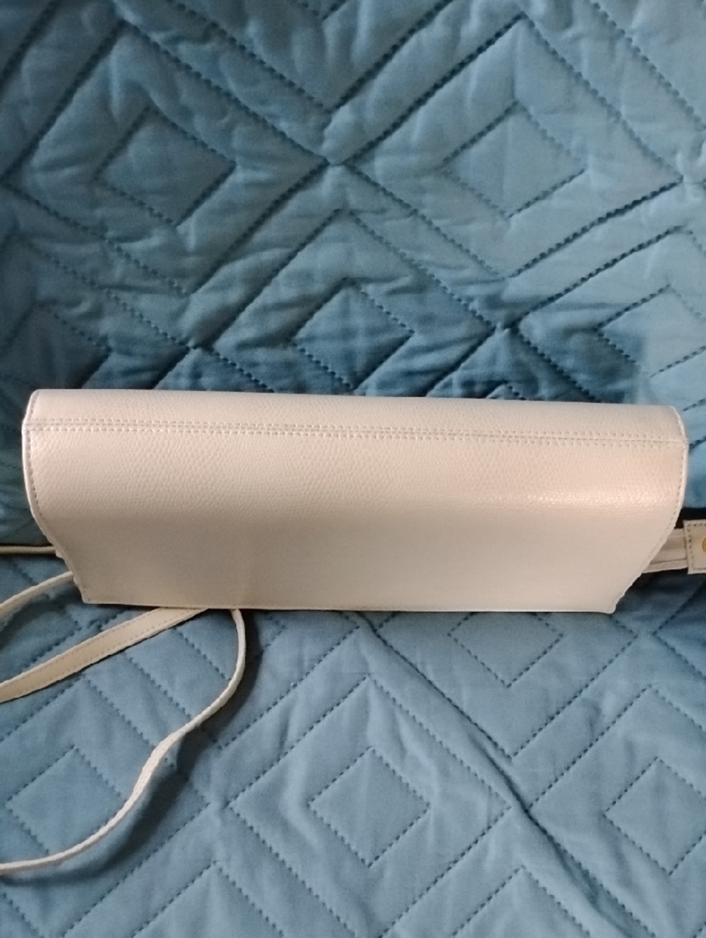 Giani Bernini Women's Crossbody Bag in Cream NWOT - Picture 9 of 10